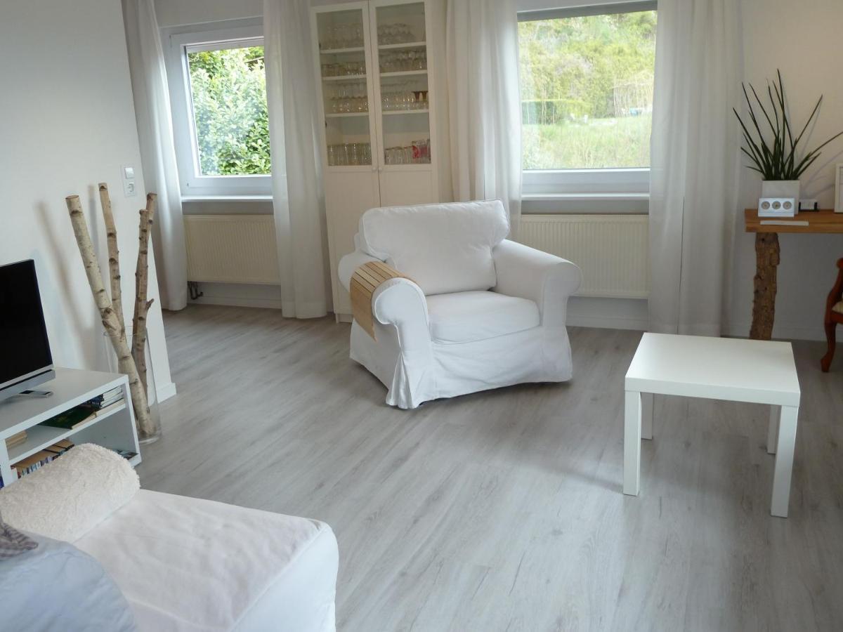 Helle 70 Qm Ferienwohnung Mit Herrlichem Blick Teningen Exterior foto