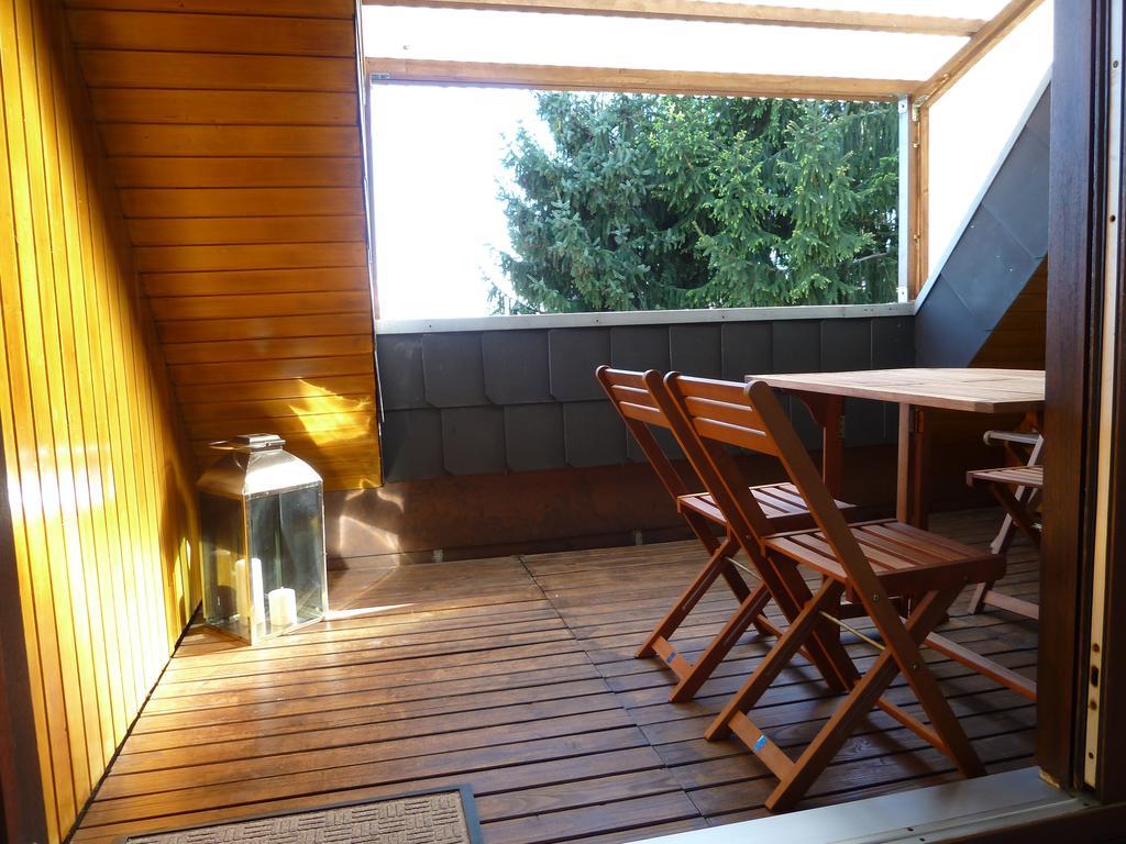 Helle 70 Qm Ferienwohnung Mit Herrlichem Blick Teningen Exterior foto